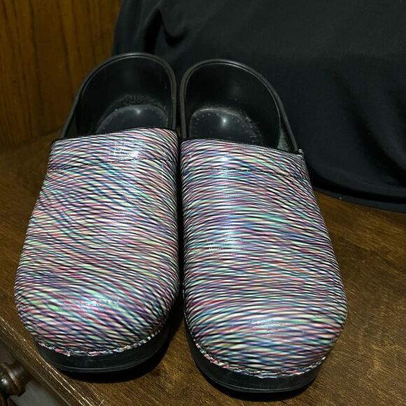 Dansko Multicolor Leather Striped Professional Slip On Clogs Sz 7.5-8 Euc - Picture 1 of 7